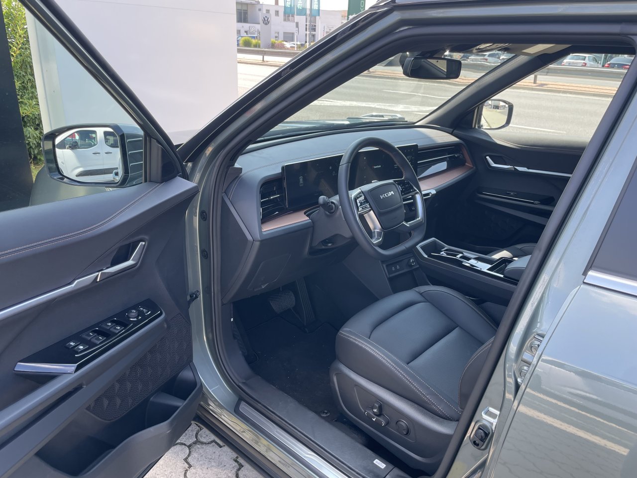 KGM Torres HEV Premium AT / FWD / 2GAO / VEA