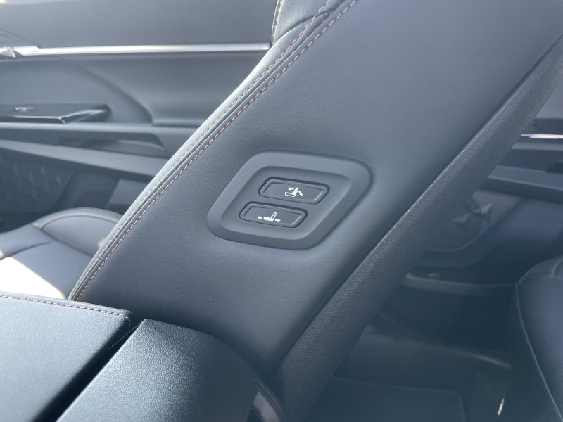 KGM Torres HEV Premium AT / FWD / 2GAO / VEA