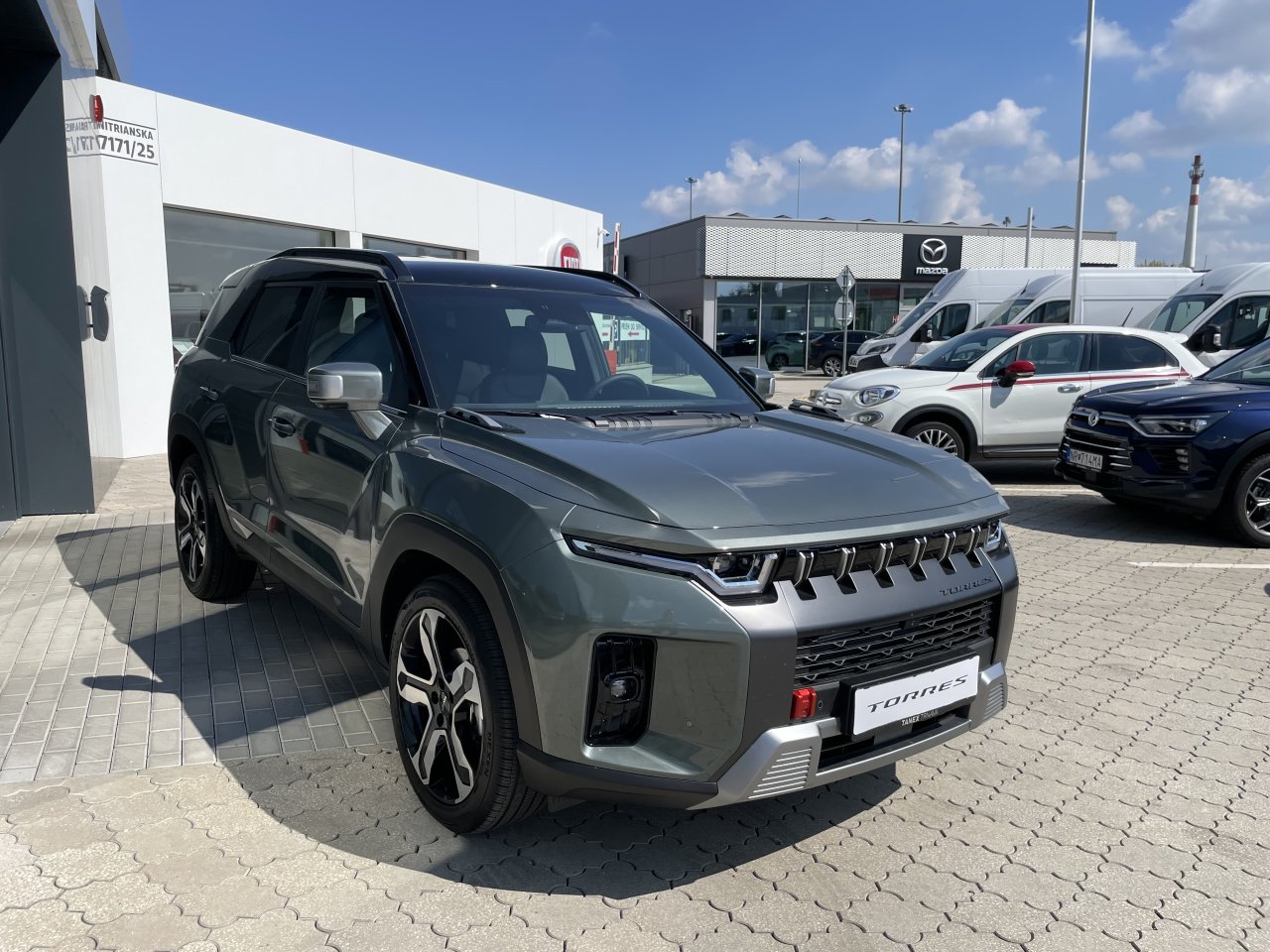 KGM Torres HEV Premium AT / FWD / 2GAO / VEA