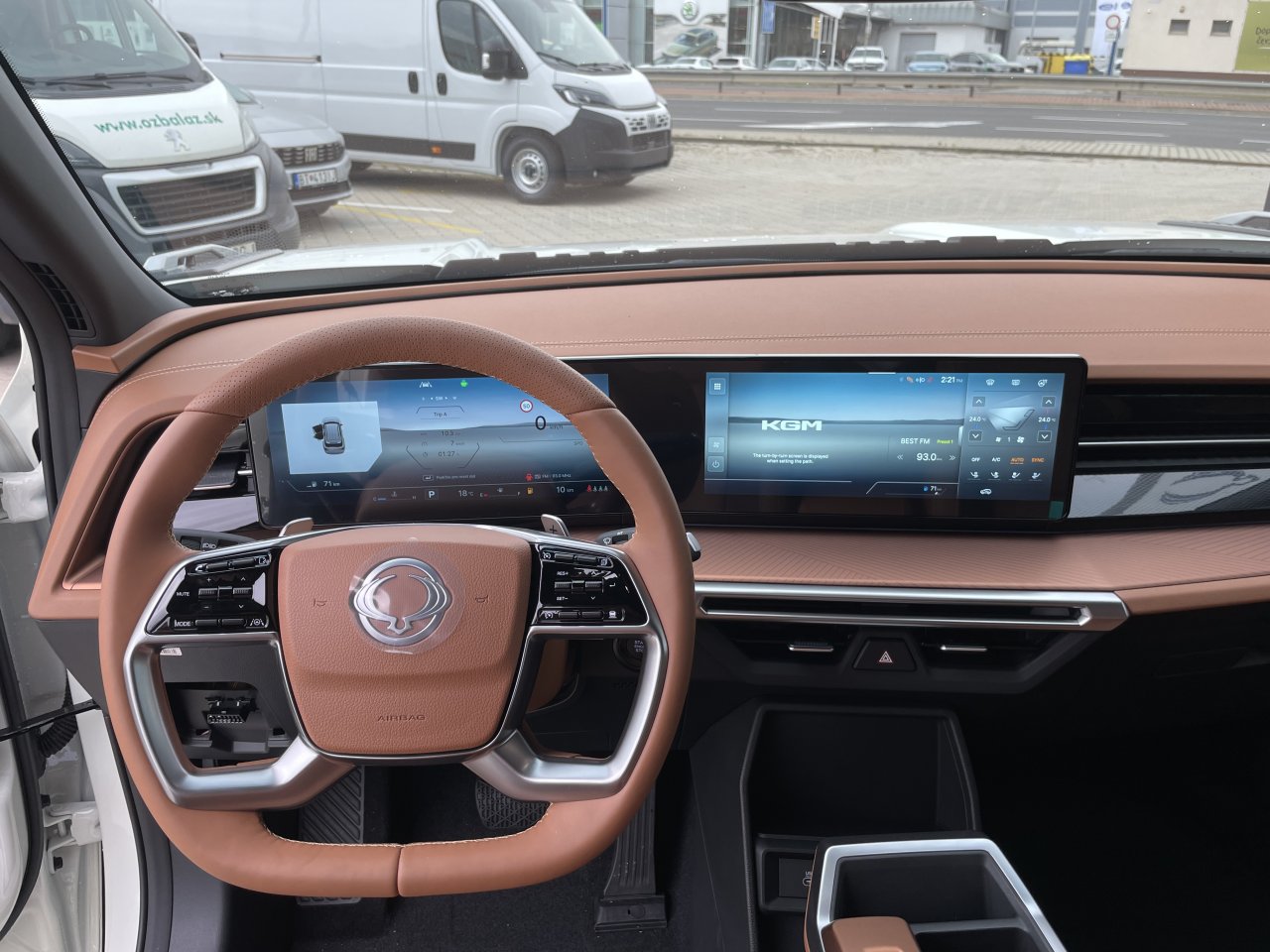 KGM Torres HEV Clever AT / FWD / 2BL / E16 / TAZ / VEA