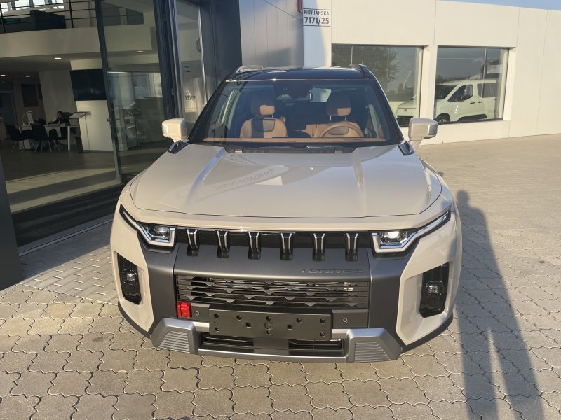 KGM Torres HEV Clever AT / FWD / 2BL / E16 / TAZ / VEA