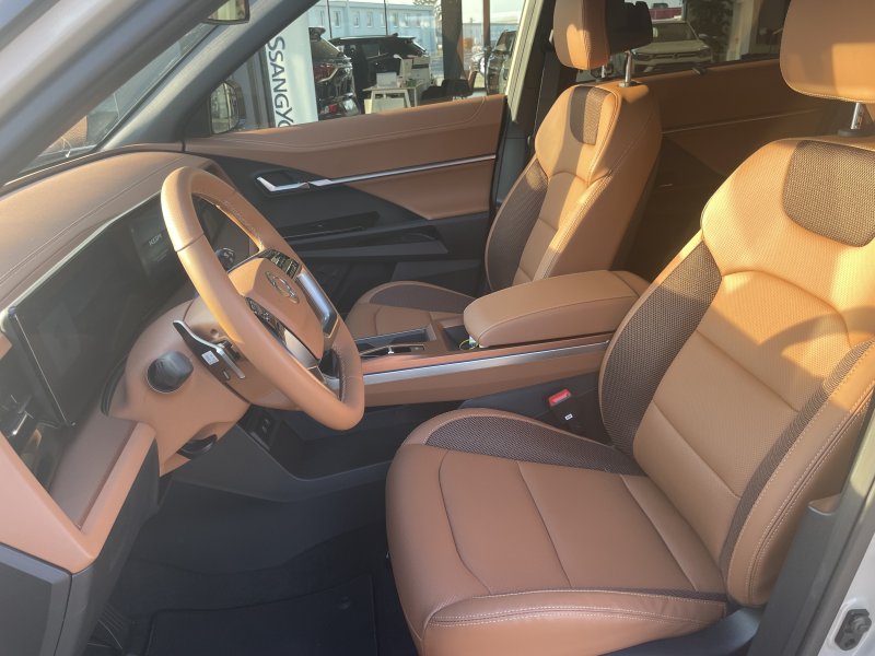 KGM Torres HEV Clever AT / FWD / 2BL / E16 / TAZ / VEA