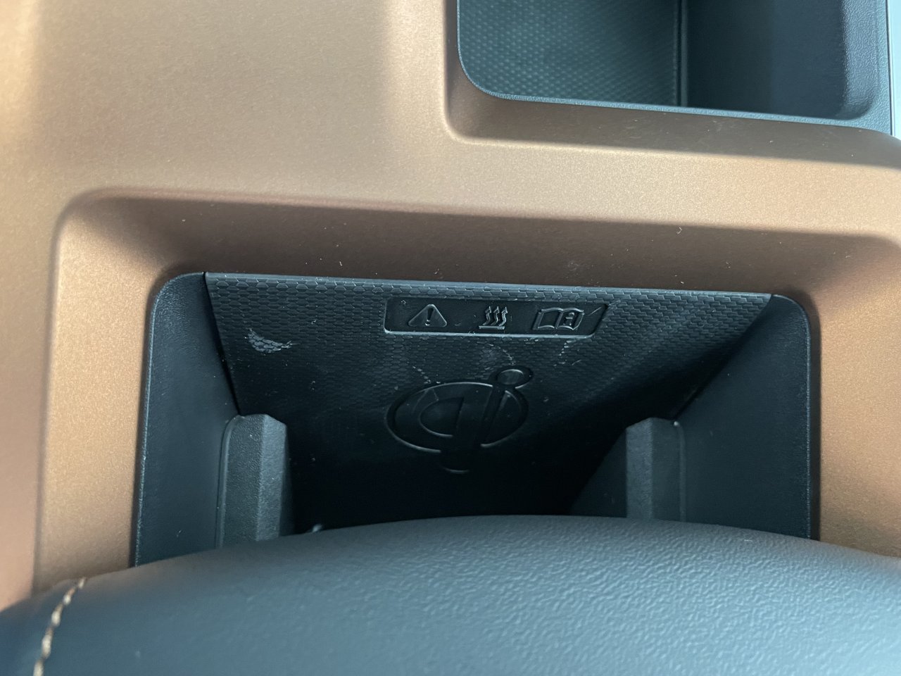 KGM Torres HEV Style AT / FWD / WAA