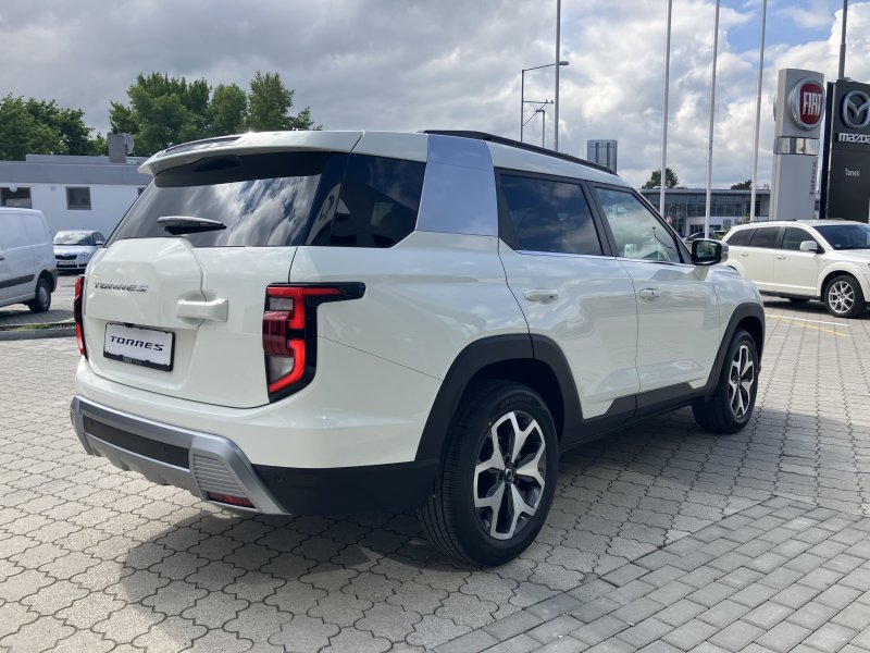 KGM Torres HEV Style AT / FWD / WAA