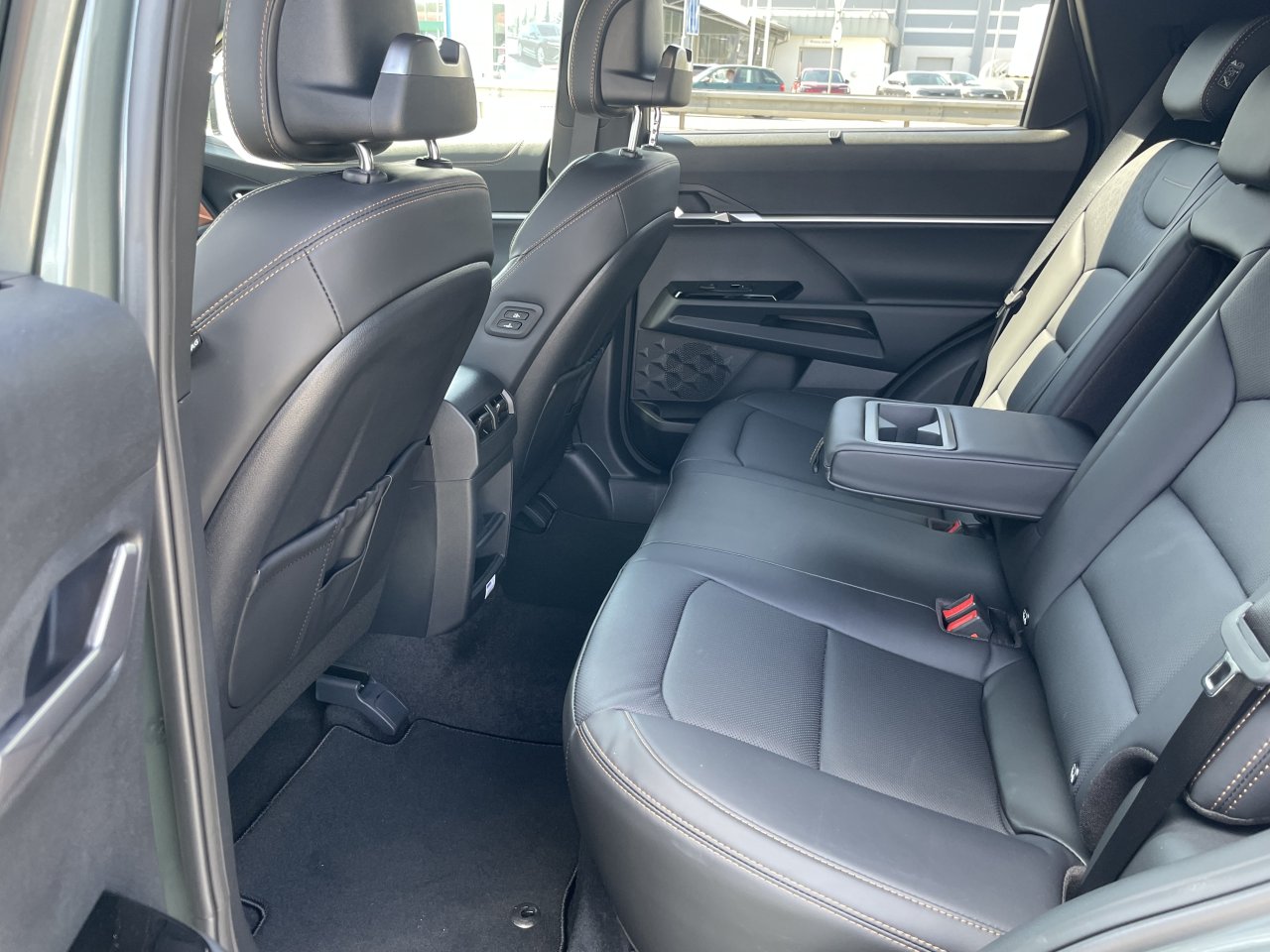 KGM Torres HEV Style AT / FWD / 2WAA / E16 / SCU