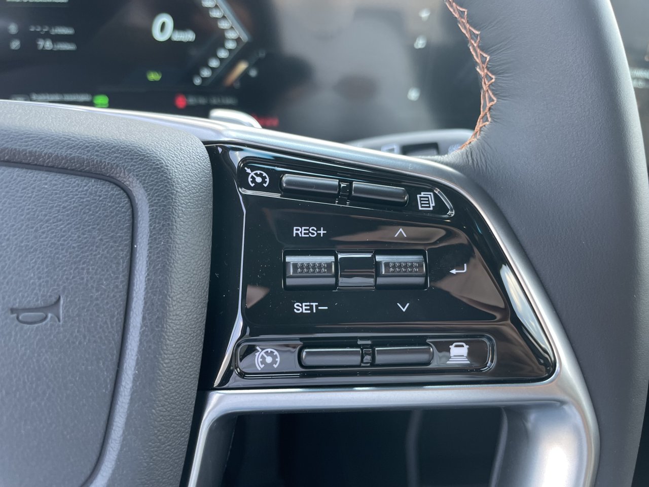 KGM Torres HEV Style AT / FWD / 2WAA / E16 / SCU