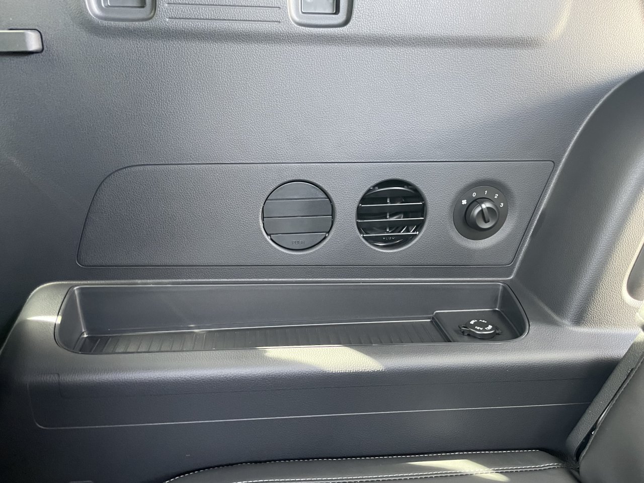 KGM Rexton Premium+ AT / AWD / LAK / BLACK