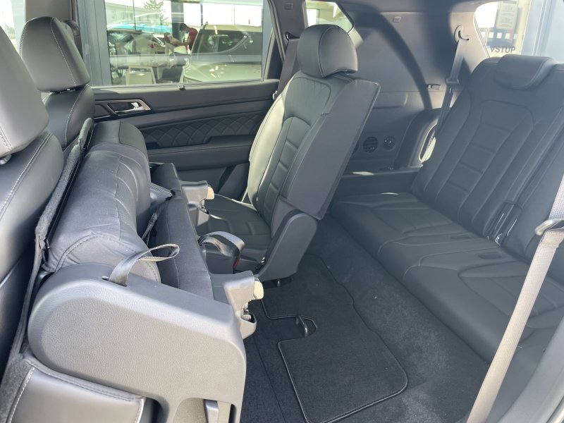 KGM Rexton Premium+ AT / AWD / LAK / BLACK